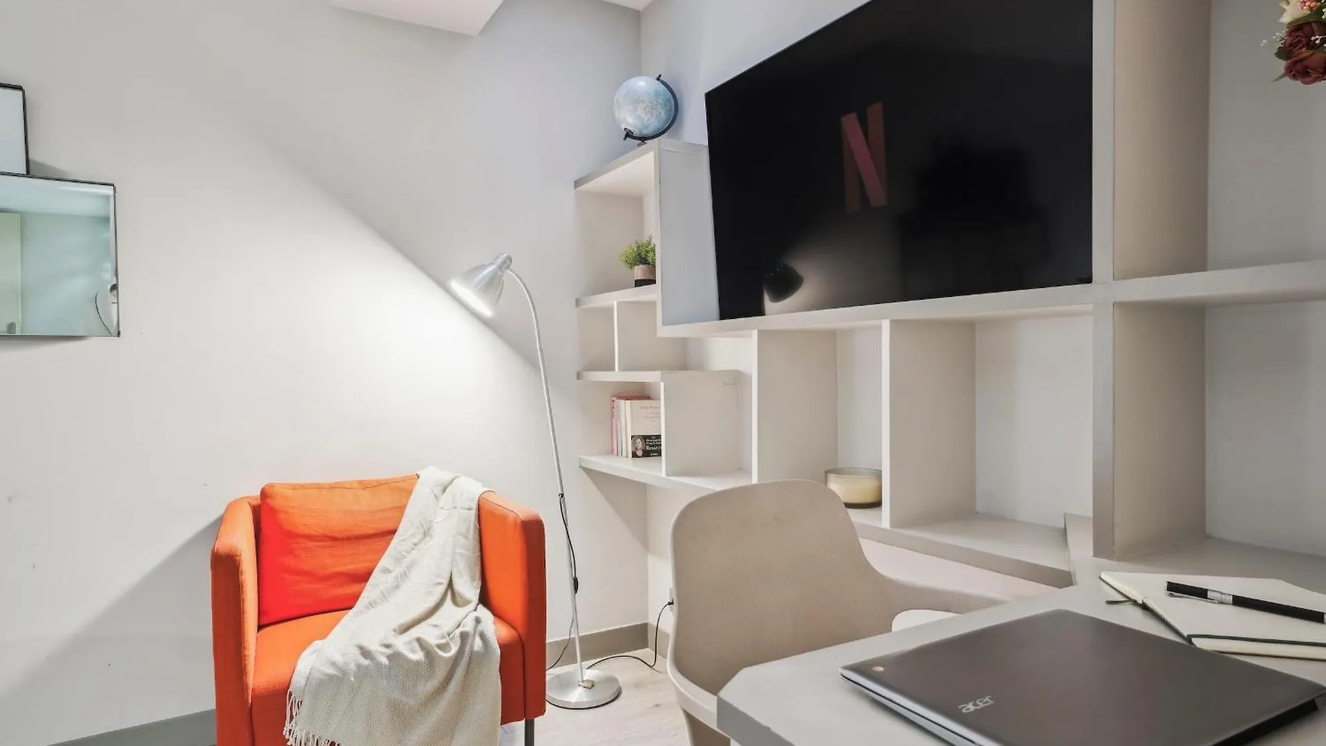 Eiffel Tower & Invalides - 1Br - Cityapartmentstay 巴黎 0*,  法国